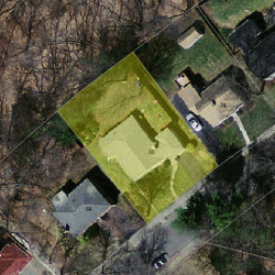 68 Clearwater Rd, Newton MA  02462-1104 aerial view