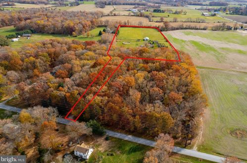 262 Lk Rd, Pilesgrove NJ 08098-3008 exterior