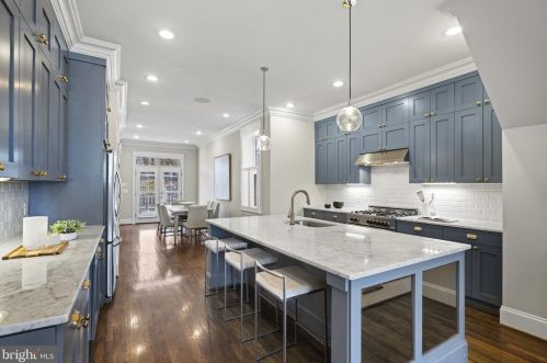 1213 F St, Washington DC  20002-6313 exterior