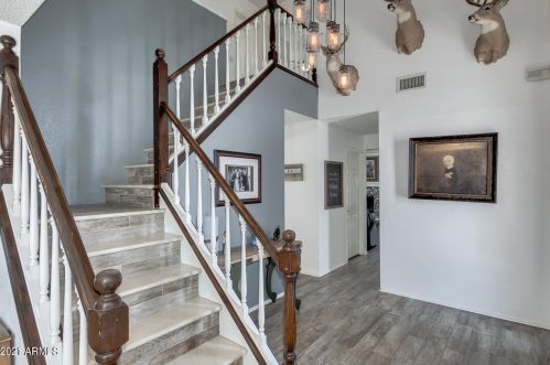 13229 40 St, Phoenix AZ 85018-1601 exterior