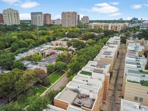 3210 Carlisle St, Dallas TX  75204-1123 exterior