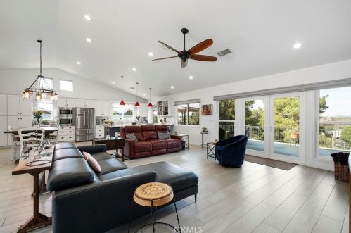 30346 Calle Halcon, Temecula CA 92592-5136 exterior