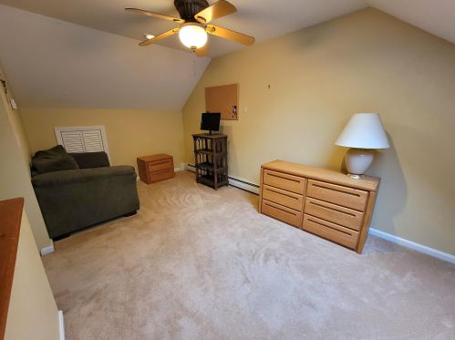 42 Modena Dr, Concord NH 03303-1547 exterior