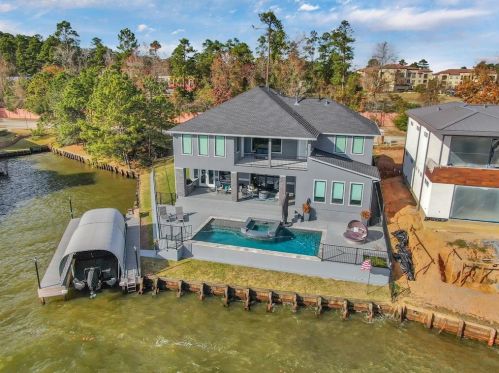 194 Bentwater Bay Dr, Montgomery TX 77356-4651 exterior