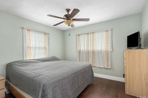 1412 Naples Pl, Fullerton CA  92833-4432 exterior