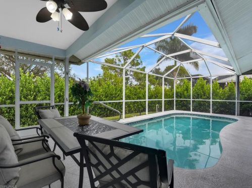 1208 Forest Lakes Blvd, Naples FL 34105-2272 exterior