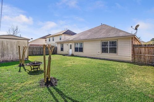 9810 Barr Spg Dr, Humble TX 77396-4228 exterior