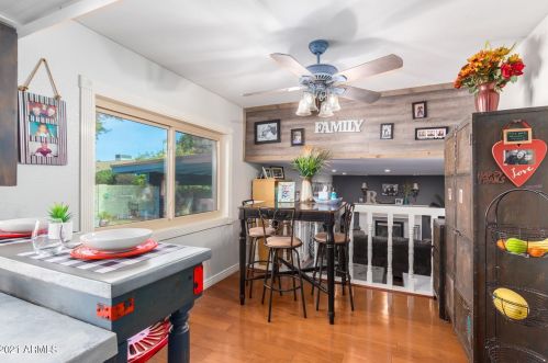 2464 Crocus Dr, Phoenix AZ 85053-5416 exterior