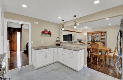 36 Aspen Rd, Town Center NJ 07052-1201 exterior