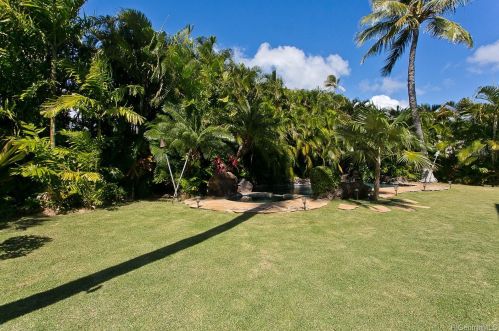 4670 Kahala Ave, Honolulu HI 96816-5220 exterior