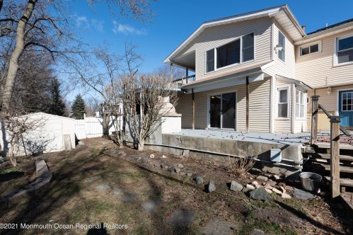 12 Crk Rd, Hazlet NJ 07730-2205 exterior