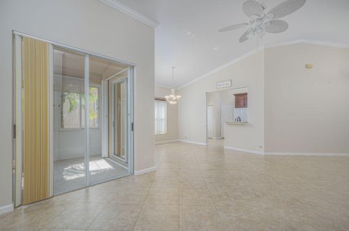 312 Treeline Trce, Fort Pierce FL 34986-2652 exterior