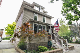 1330 Hollywood Ave, Chicago, IL 60660-4202