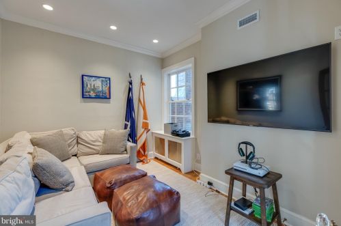 2101 Delancey St, Philadelphia PA 19103-6408 exterior