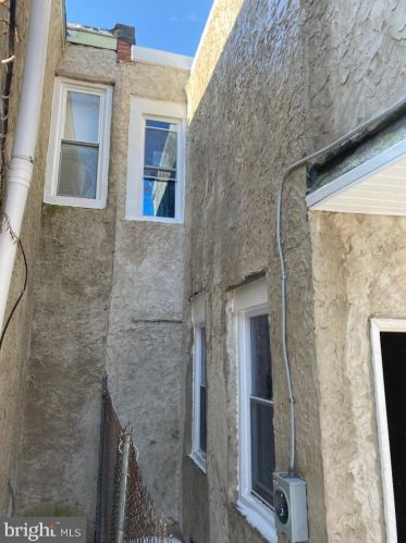 2615 Bouvier St, Philadelphia PA 19132-3817 exterior