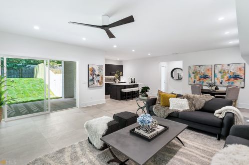 3986 Ashford Dunwoody Rd, Atlanta GA 30319-2002 exterior