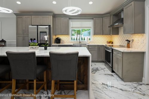 3 Arlene Dr, West Long Branch NJ 07764-1153 exterior