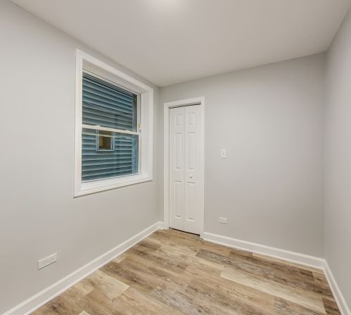 2338 18 Pl, Chicago IL 60608-2560 exterior