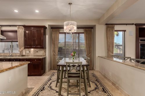 25401 45th Dr, Phoenix AZ  85083-2243 exterior