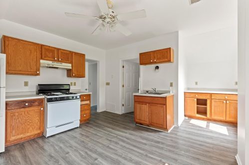 2358 Holton St, Milwaukee WI  53212-3356 exterior