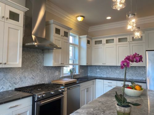 421 50 St, Chicago IL 60615-2222 exterior