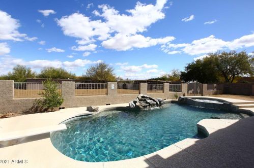 36711 16 St, Phoenix AZ 85086-9393 exterior