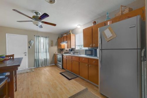 3414 Blumie St, Austin TX 78745-6704 exterior