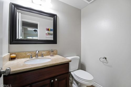 2600 Middlesex Pl, Fullerton CA 92835-3123 exterior