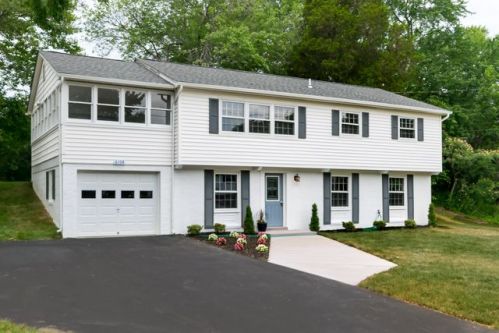 6108 Larkspur Dr, Alexandria, VA 22310-1512