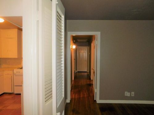 1400 Berkshire Dr, Austin TX  78723-1839 exterior