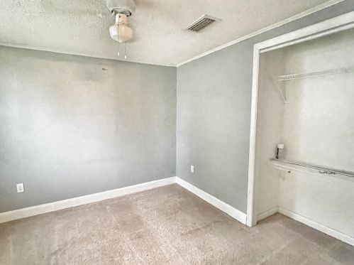 235 Live Oak Ave, Defuniak Springs FL  32435-2338 exterior