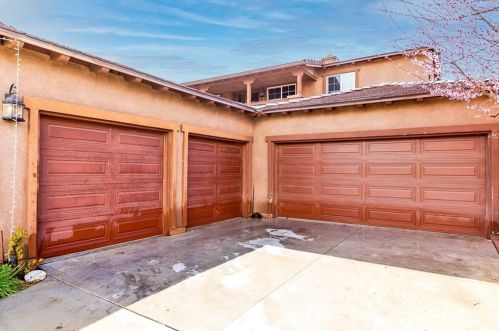 291 Monument Dr, Perris, CA 92570-9063