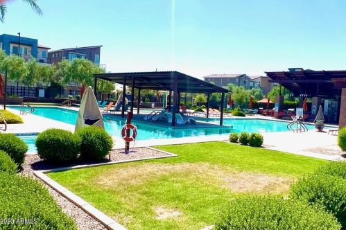 7084 Jasper Dr, Chandler AZ 85226 exterior