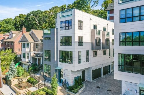 75 Westbourne Ter, Brookline MA  02446-2211 exterior