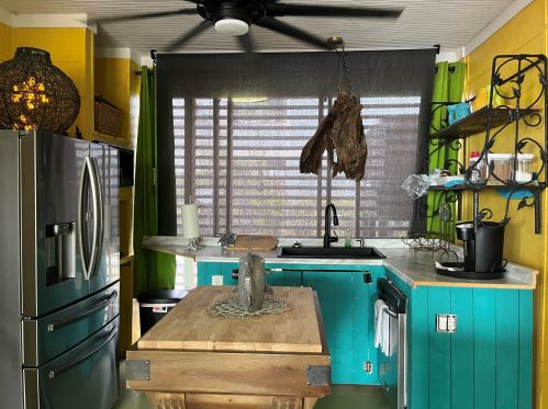 4552 Bayside Dr, Milton FL 32583-8436 exterior