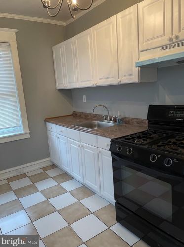 224 27 St, Camden NJ 08105-3927 exterior