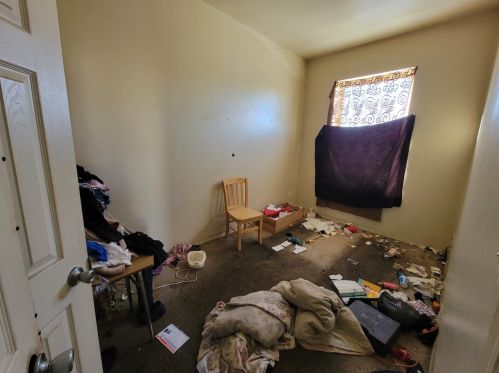 1648 Central Park Ave, Chicago IL 60647-5964 exterior