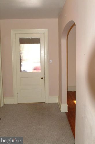 20 Franklin Ave, Camden, NJ 08108-1118