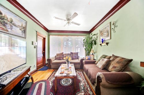 5716 Campbell Ave, Chicago IL  60659-5116 exterior