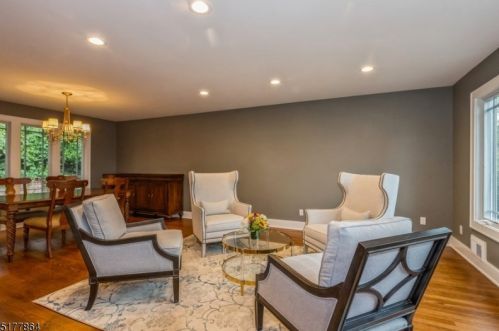 1401 Outlook Dr, Mountainside NJ 07092-1412 exterior