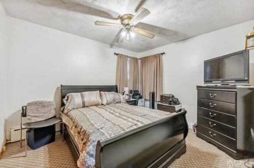 49 Park Ave, Iselin NJ 08830-2241 exterior