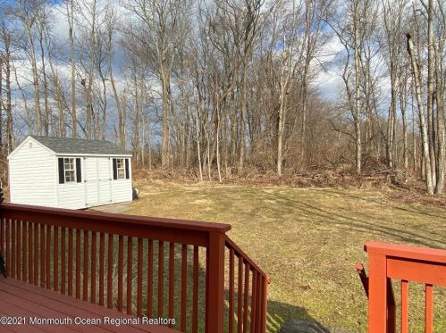 57 Dunham Ave, Edison NJ 08817-3362 exterior