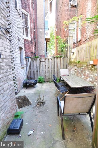 1904 Calvert St, Washington DC 20008-2665 exterior