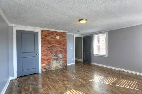 930 Peralta St, Pittsburgh PA 15212-8003 exterior