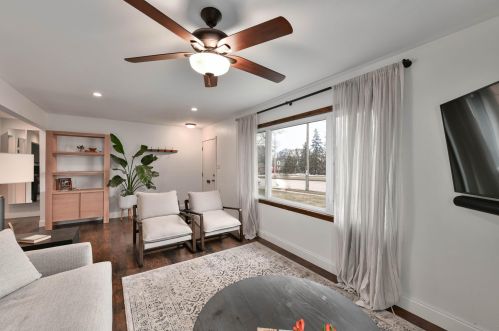 8524 Blue Mound Rd, Milwaukee WI 53213 exterior