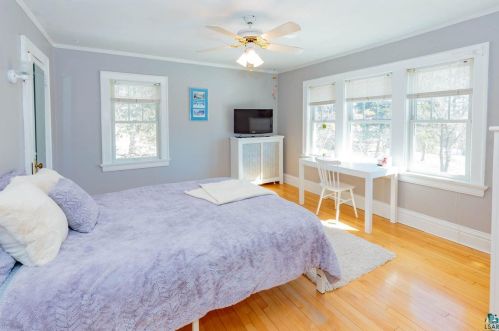 3601 Cres Vw Ave, Duluth MN 55804-1711 exterior