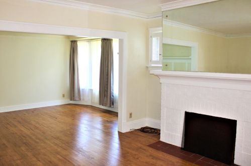 2862 39th St, Milwaukee, WI 53210-1829