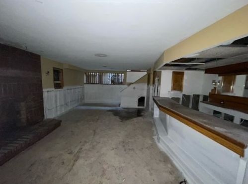 4342 Thomas St, Chicago IL 60651-3129 exterior