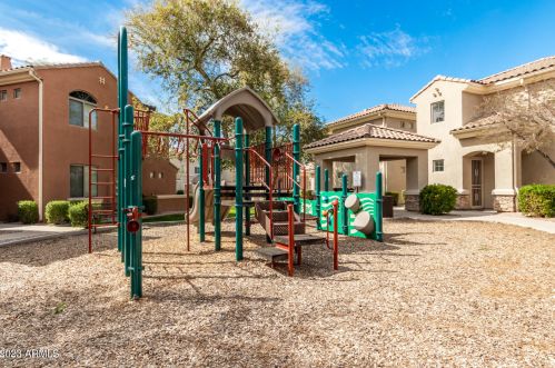 955 Knox Rd, Chandler AZ  85225-1472 exterior