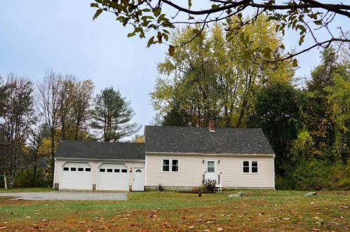 2 Autumn Dr, Concord, NH 03301-5901